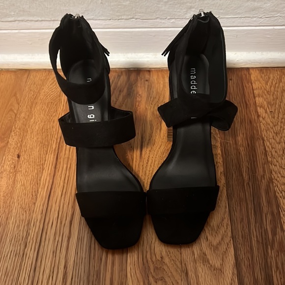 Madden Girl strappy suede heel size 6 - Picture 5 of 5